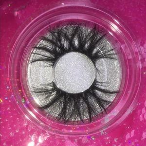 25mm mink eyelashes 🛍